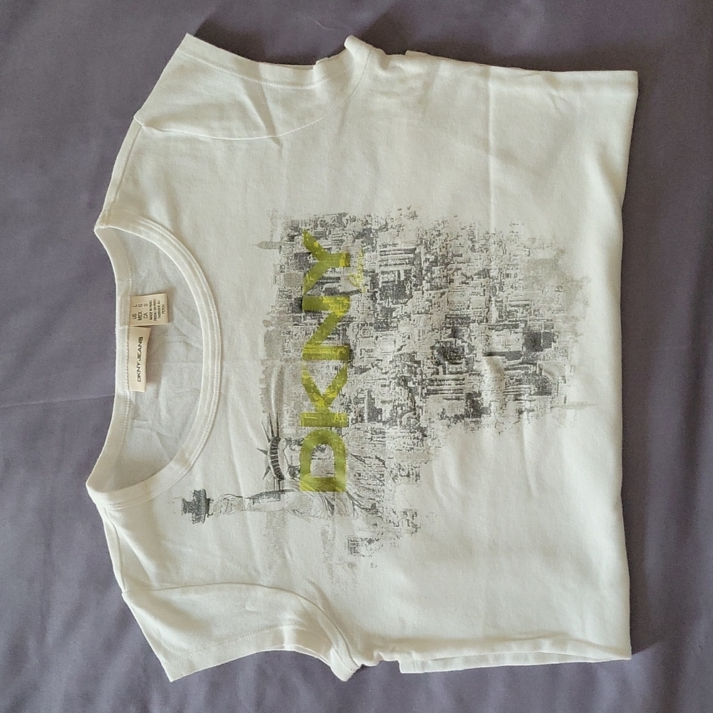 DKNY t-shirt